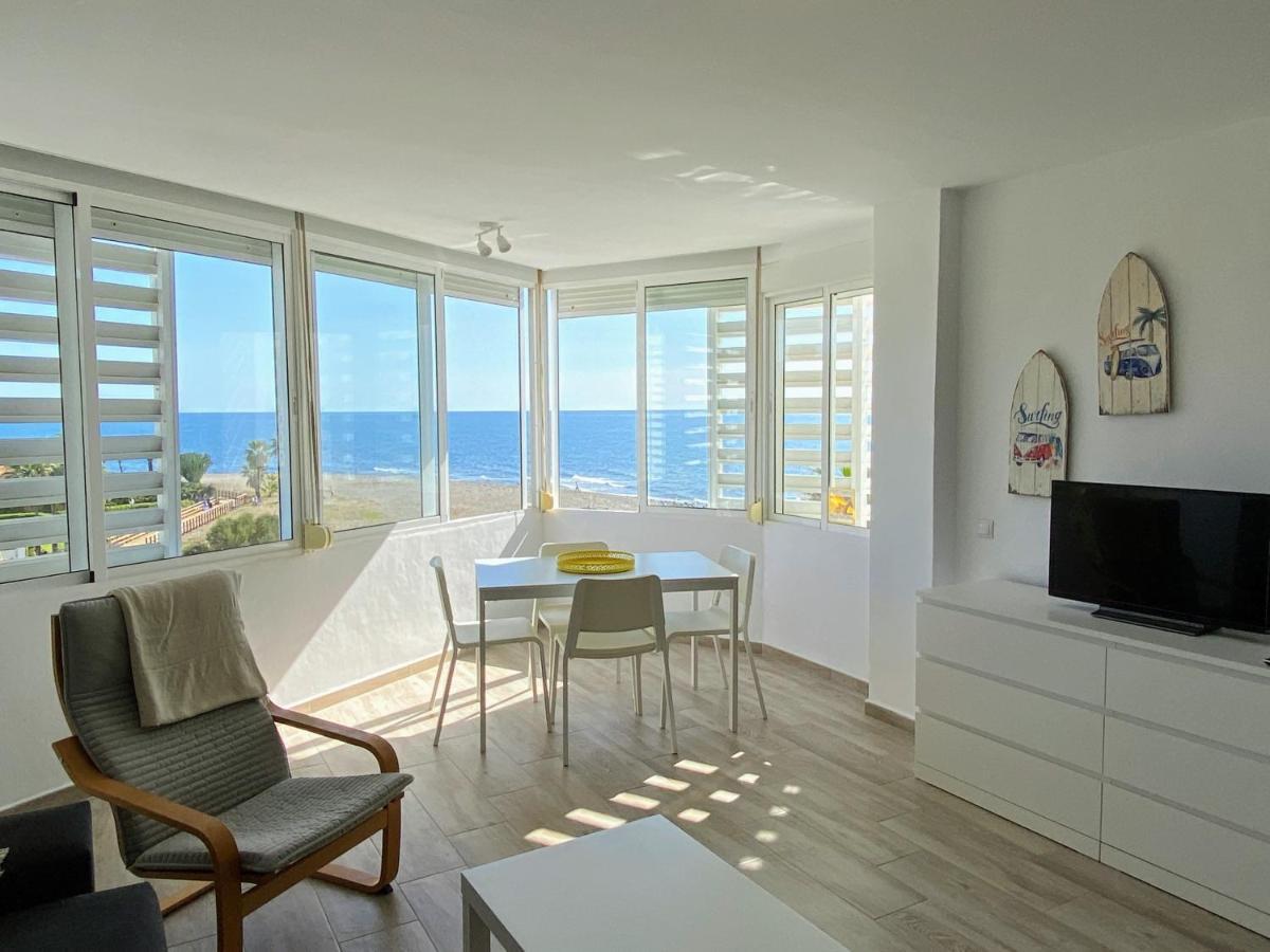 Cortijo Blanco Beachfront - Eaw Homes マルベーリャ エクステリア 写真